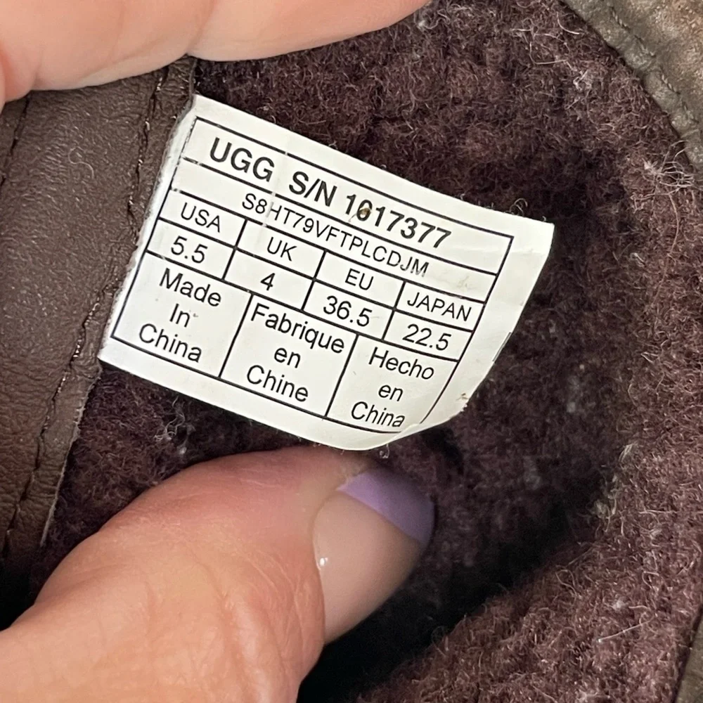 UGG Australia Robbie waterproof boots size 5.5